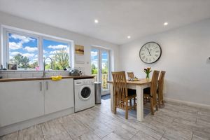 Kitchen- click for photo gallery